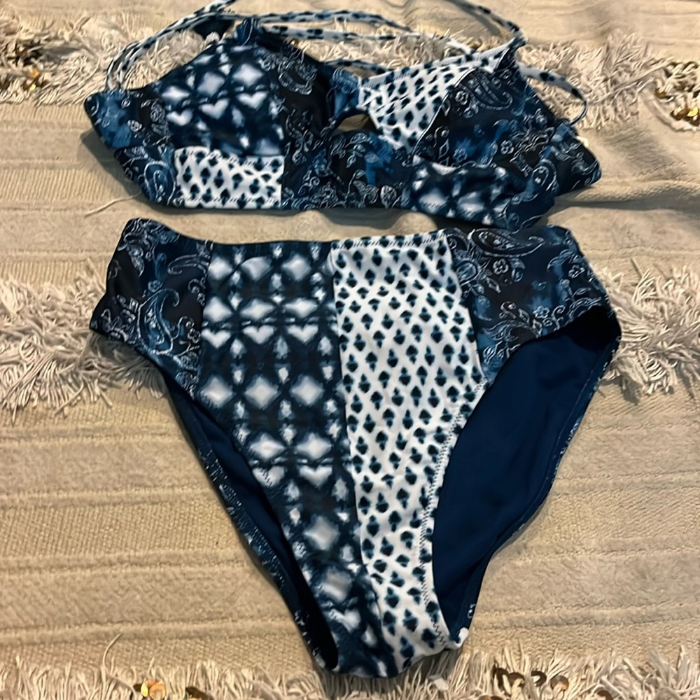 Jessica Simpson bikini